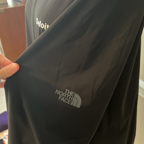 Deloitte North Face raincoat - Picture 8 of 9